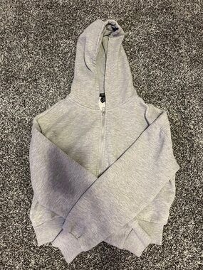 Light Gray Zip-Up Cropped Hoodie